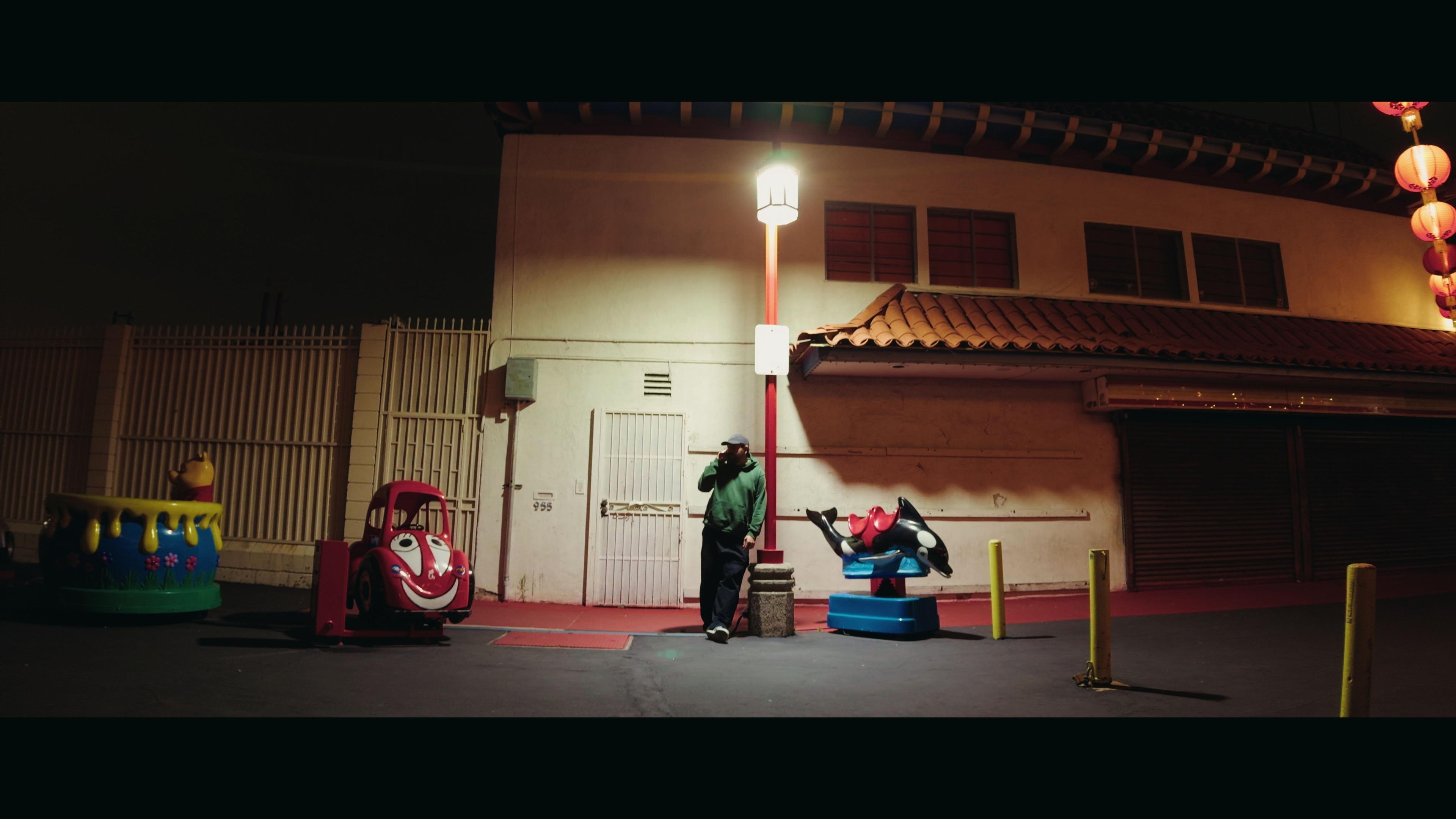 Still Image on 1.55x Anamorphic Lens